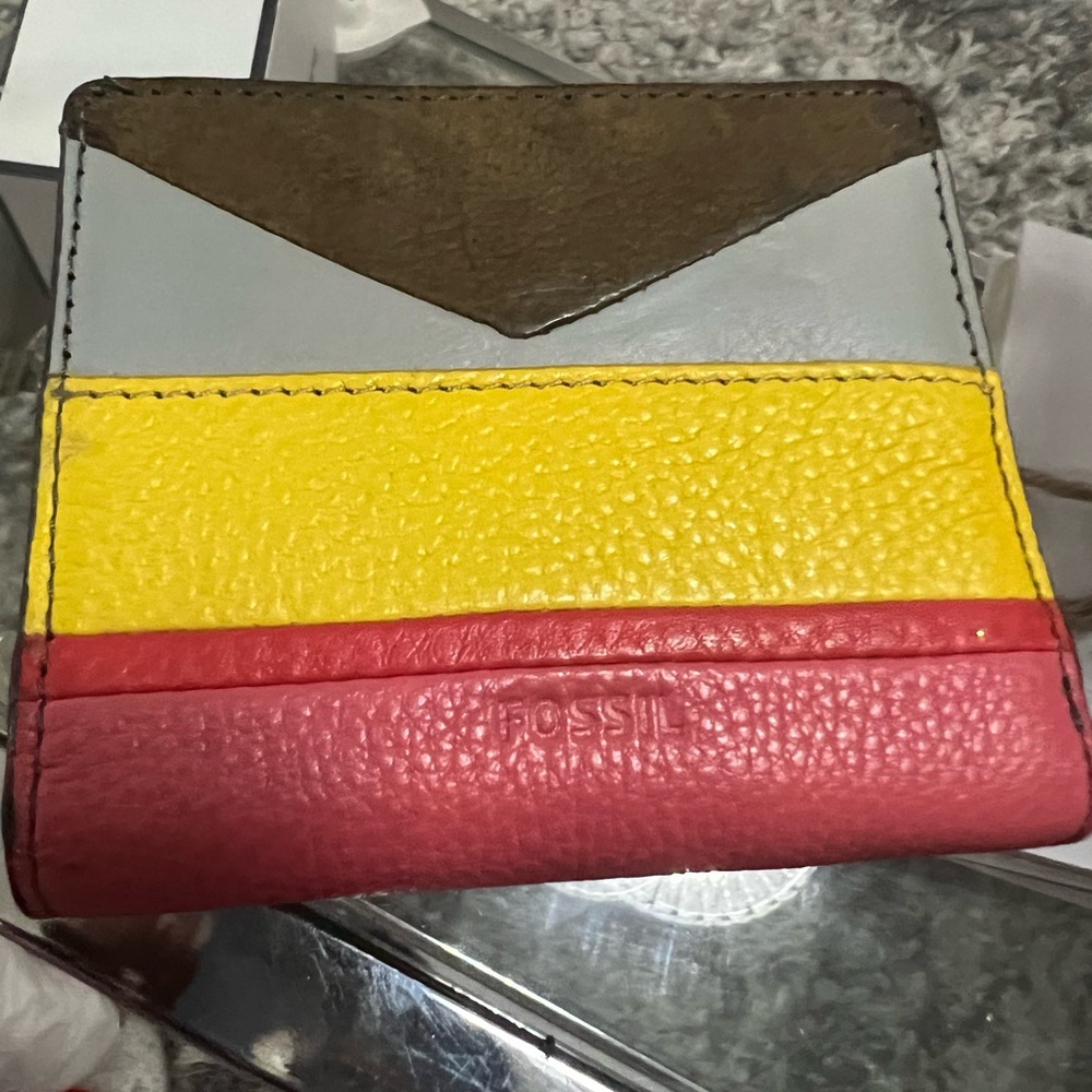 Fossil wallet